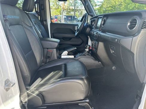 Used 2022 Jeep Wrangler Unlimited Rubicon 4xe w/ Steel Bumper Group image 15