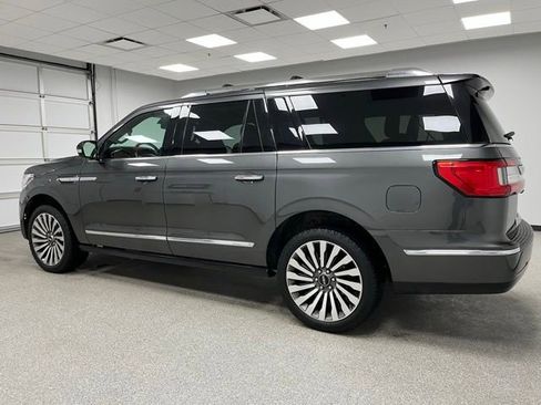 Used 2018 Lincoln Navigator L Reserve AWD/4WD image 7