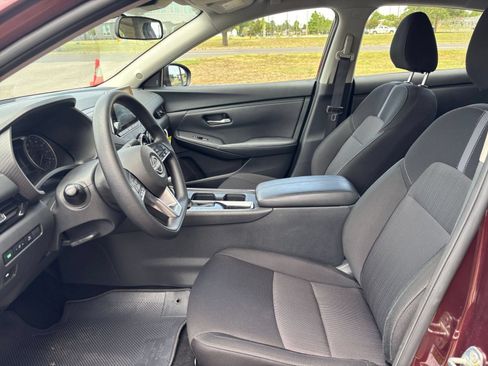 Used 2025 Nissan Sentra SV FWD image 20