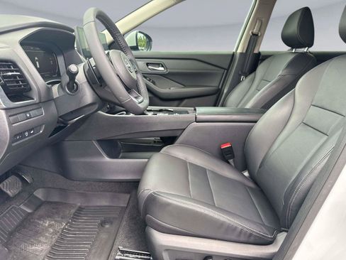 Used 2024 Nissan Rogue SL w/ SL Premium Package FWD image 22