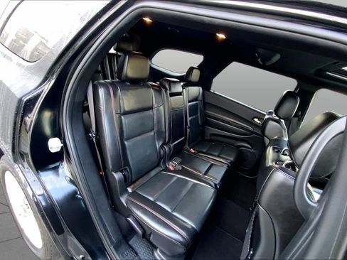 Used 2024 Dodge Durango GT RWD image 17