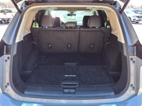 Used 2024 Nissan Rogue Platinum image 25