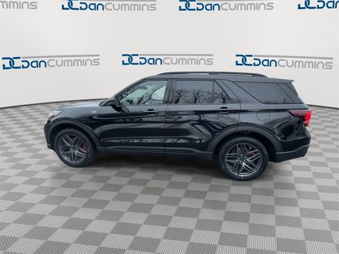 New 2026 Ford Explorer ST-Line image 5