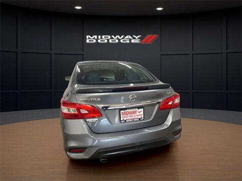 Used 2019 Nissan Sentra SR image 6