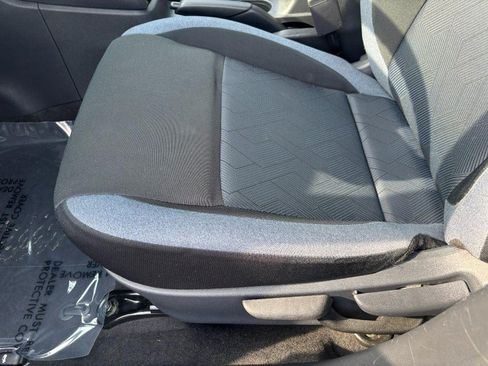 Used 2024 Nissan Versa SV FWD image 17