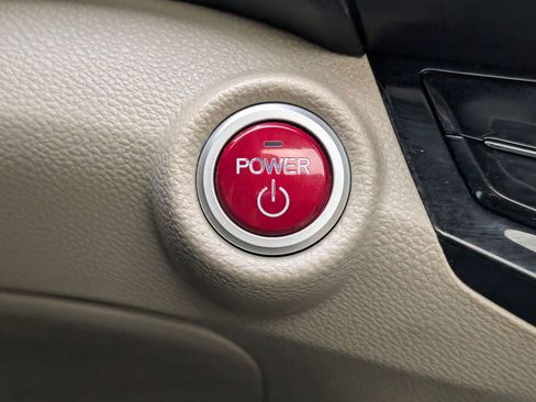 Used 2017 Honda Accord Touring image 12