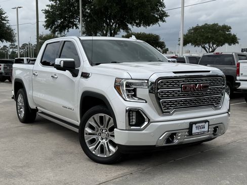 Used 2022 GMC Sierra 1500 Denali w/ Denali Premium Package AWD/4WD image 2