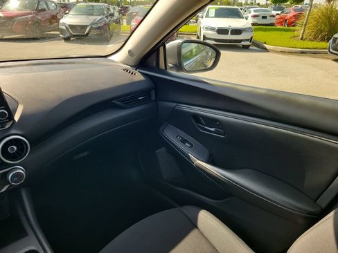 Used 2025 Nissan Sentra S FWD image 14