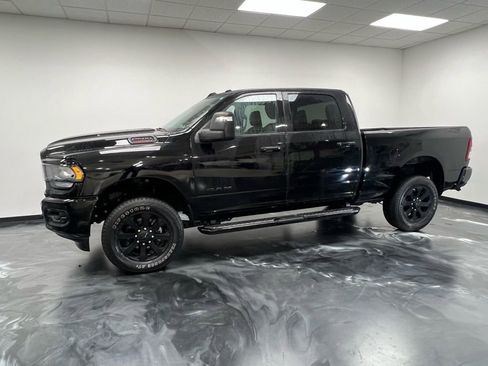 Used 2024 RAM 2500 Big Horn w/ Night Edition image 20