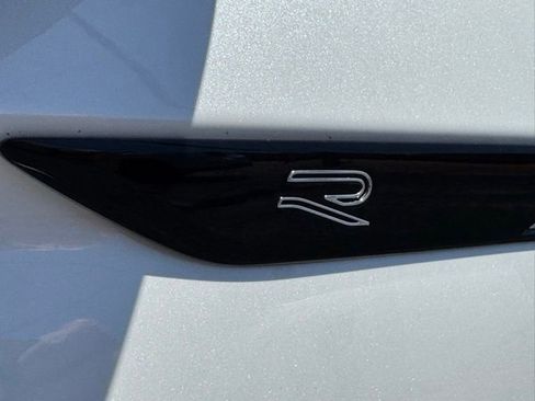 Used 2023 Volkswagen Tiguan SEL R-Line AWD/4WD image 7