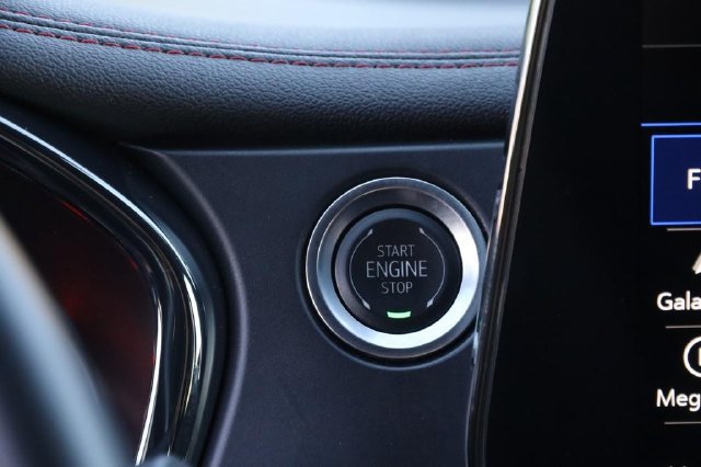 Used 2025 Chevrolet Blazer RS FWD image 15
