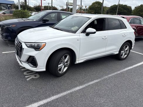 Used 2022 Audi Q3 2.0T Premium AWD/4WD image 5