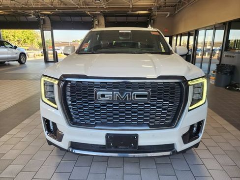 Used 2024 GMC Yukon XL Denali Ultimate AWD/4WD image 2