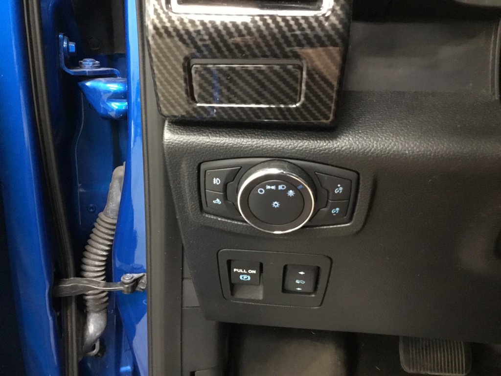 Used 2019 Ford F150 XLT w/ Equipment Group 302A Luxury AWD/4WD image 16