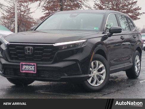 Used 2023 Honda CR-V LX image 1