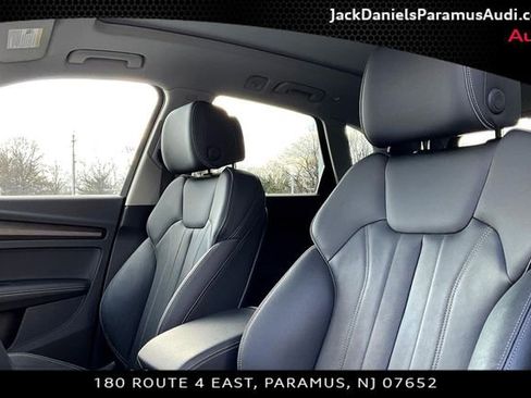 Used 2023 Audi Q5 e Premium Plus w/ Premium Plus Package image 17