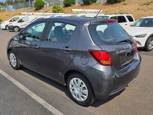 Used 2017 Toyota Yaris L FWD image 5