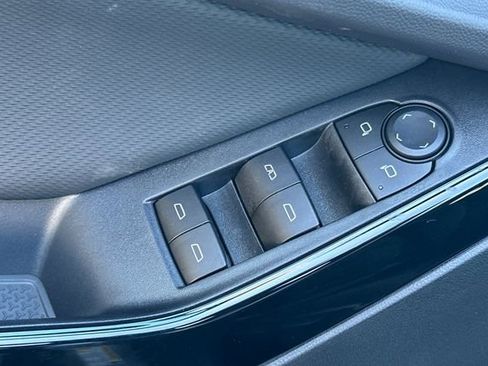 New 2026 Chevrolet Equinox LT image 15