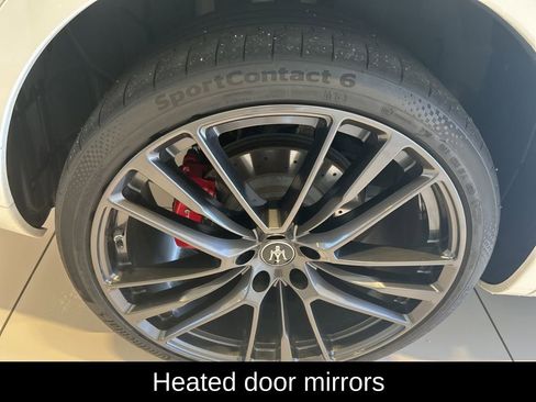 Used 2022 Maserati Levante Trofeo image 22