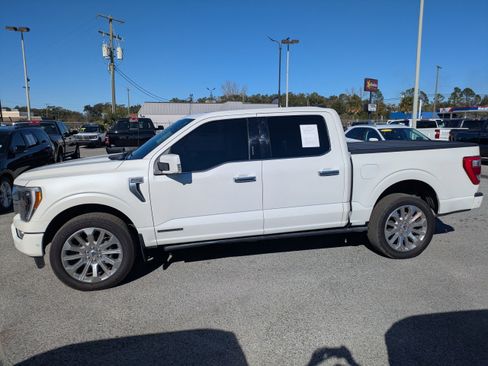 Used 2023 Ford F150 Limited image 7