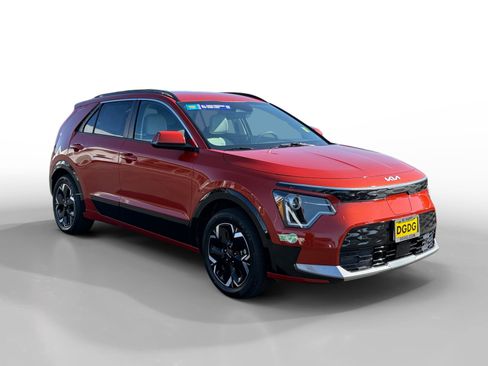 Used 2023 Kia Niro Wind FWD image 7