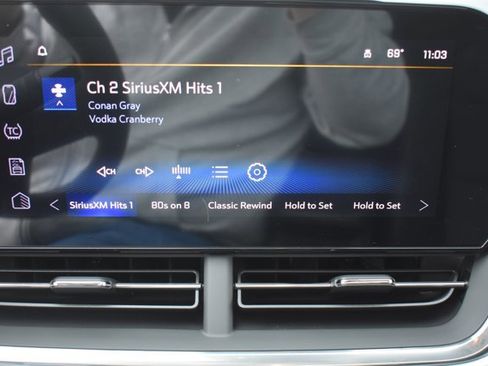 New 2026 Chevrolet Trax LT w/ Sunroof Package image 23