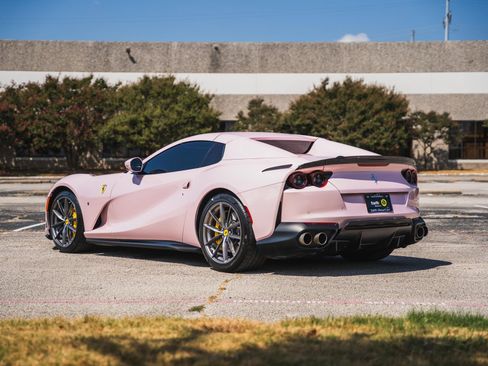 Used 2021 Ferrari 812 GTS RWD image 34