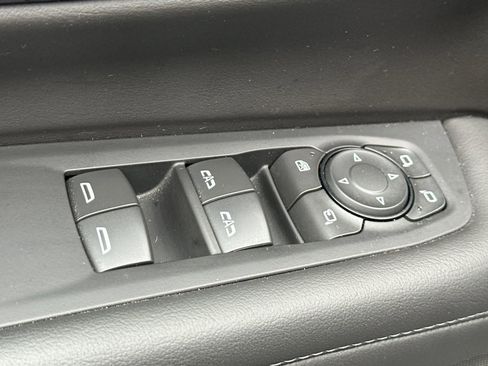 Used 2025 Chevrolet Tahoe LT w/ Comfort Package image 15