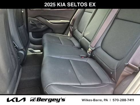 Certified 2025 Kia Seltos EX AWD/4WD image 25