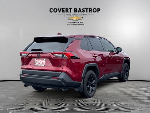 Used 2024 Toyota RAV4 LE FWD image 6