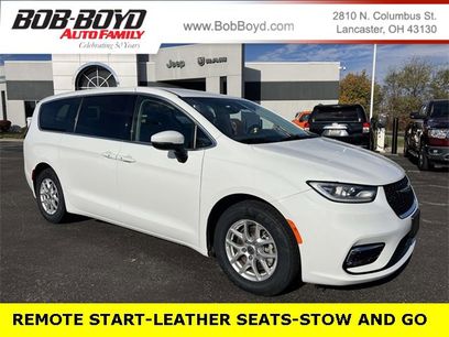 Used 2023 Chrysler Pacifica Touring-L