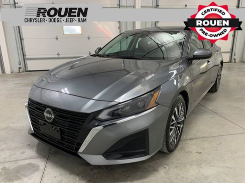 Used 2023 Nissan Altima 2.5 SV image 1