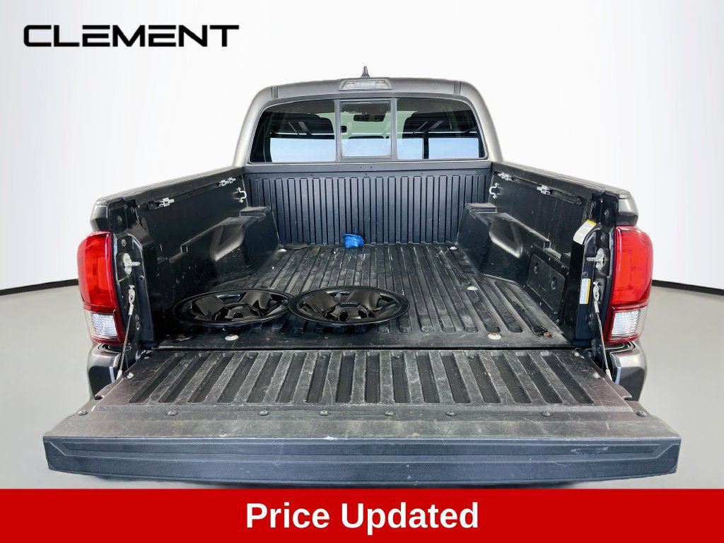 Used 2021 Toyota Tacoma SR AWD/4WD image 9