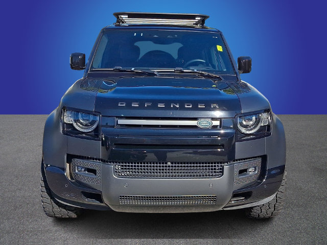 Used 2025 Land Rover Defender 110 V8 AWD/4WD image 2