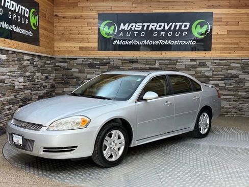 Used 2012 Chevrolet Impala LT w/ LT Sunroof Package FWD image 4