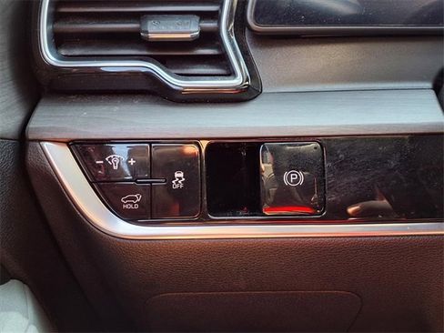 Used 2024 Kia Sportage X-Pro image 25