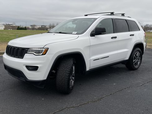 Used 2019 Jeep Grand Cherokee Limited w/ Luxury Group II image 5