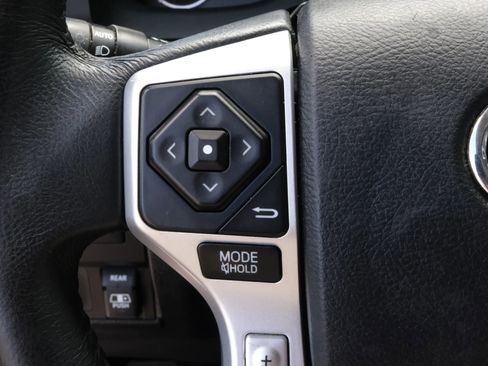 Used 2015 Toyota Tundra Limited w/ Limited Premium Package RWD image 25