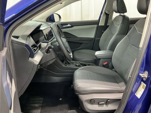 Used 2023 Volkswagen Taos SE w/ Panoramic Sunroof Package AWD/4WD image 20