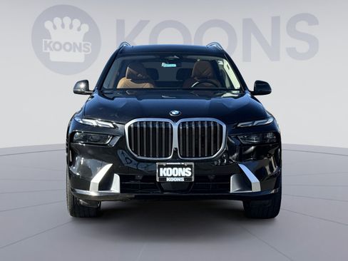 Used 2023 BMW X7 xDrive40i w/ Premium Package image 10