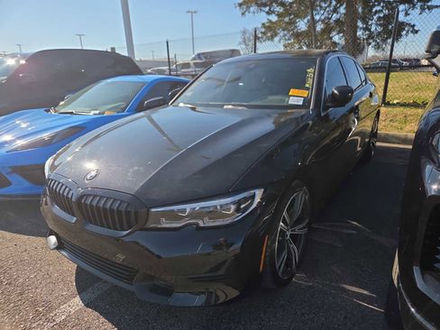 Used 2019 BMW 330i Sedan w/ Convenience Package image 10