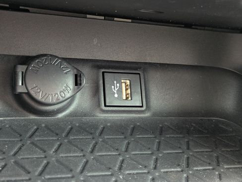 Used 2023 Toyota RAV4 XLE Premium AWD/4WD image 23