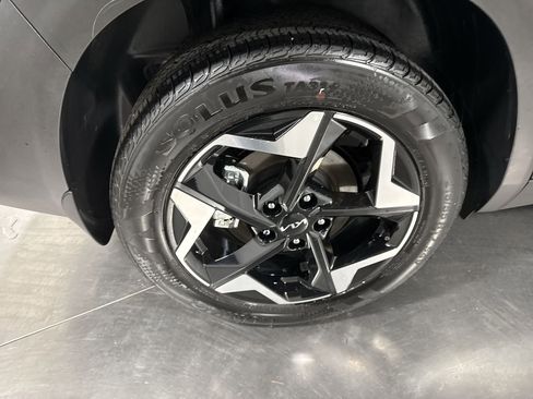 Certified 2025 Kia Seltos S image 13