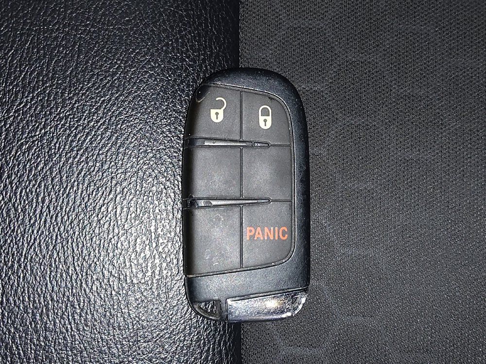 Used 2020 Jeep Compass Latitude FWD image 32