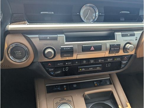 Used 2016 Lexus ES 350 w/ Luxury Package w/Wood Trim FWD image 23