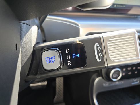 New 2026 Hyundai Ioniq 9 Calligraphy image 18