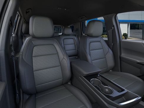 New 2025 Chevrolet Equinox LT w/ Convenience Package II image 16