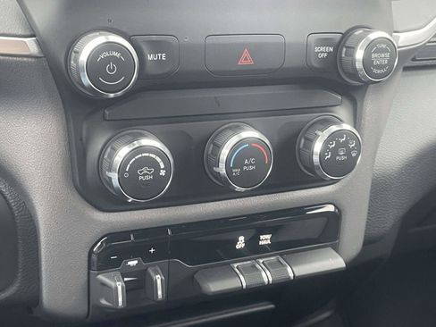 Used 2024 RAM 2500 Big Horn w/ Bed Utility Group image 5