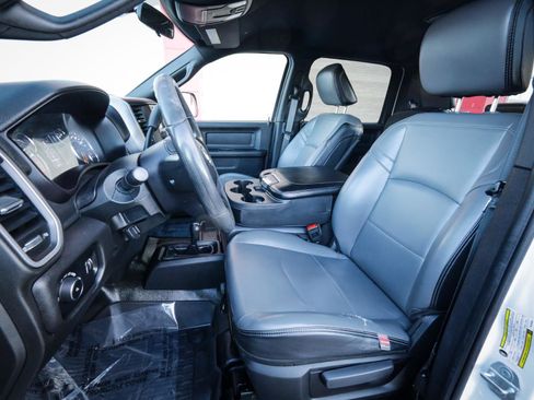 Used 2022 RAM 2500 Tradesman w/ Chrome Appearance Group image 13