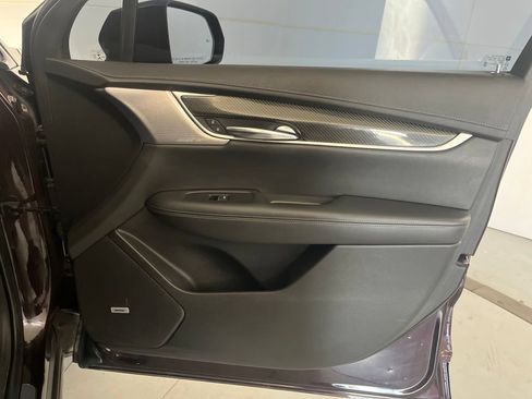 Used 2020 Cadillac XT6 Sport AWD/4WD image 30